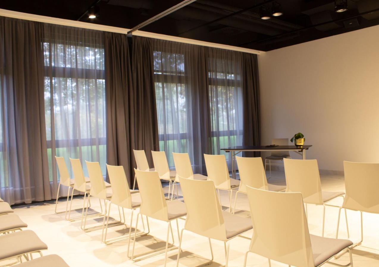 Ginn Hotel Berlin Potsdam テルトー エクステリア 写真
